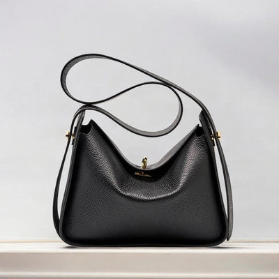 Geflochtene Schultertasche – Elegante Abendtasche mit Goldkette