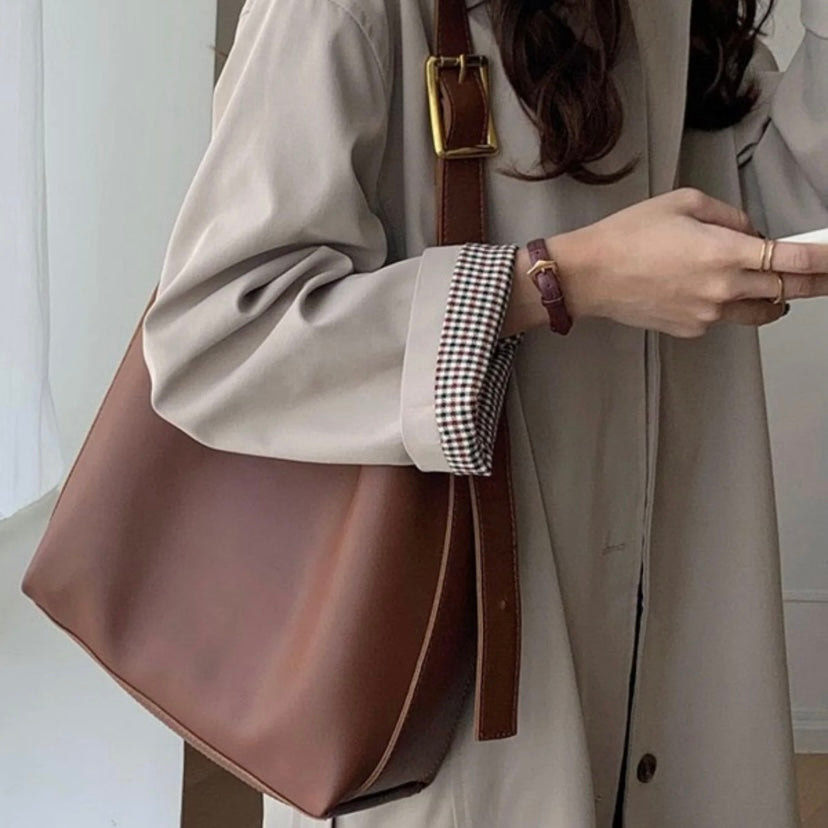 Damen Tote Bag Schwarz – Verstellbare Schulter- & Crossbody-Tasche | ommoda.de
