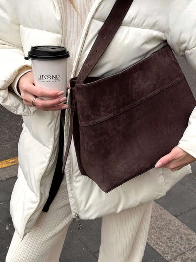 Hobo Tote Bag – lässige Eleganz aus veganem Wildleder
