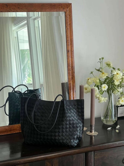 Elegante geflochtene Tote Bag – geräumig, nachhaltig und perfekt organisiert