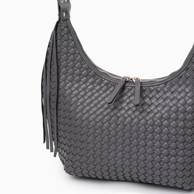 Schultertasche in Halbmondform mit Glattem Finish & Verstellbarem Riemen