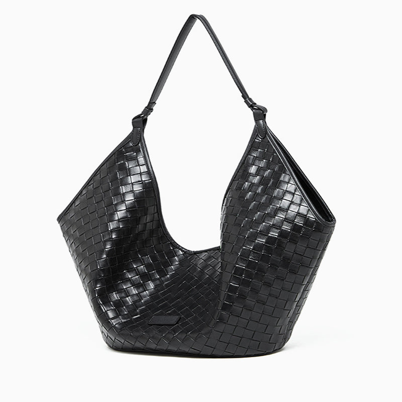 Weich fallende Schultertasche mit Flechtstruktur & Schlanker Form