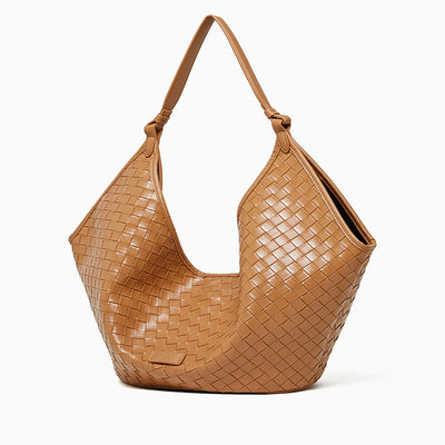 Weich fallende Schultertasche mit Flechtstruktur & Schlanker Form