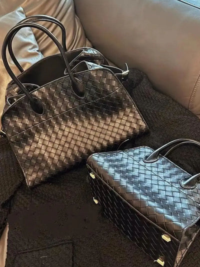 Elegante Handtasche mit geflochtenem Design und abnehmbarem Riemen