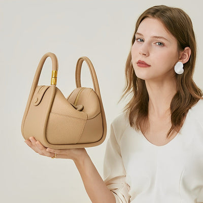 Schultertasche mit Struktur-Optik & Goldakzent