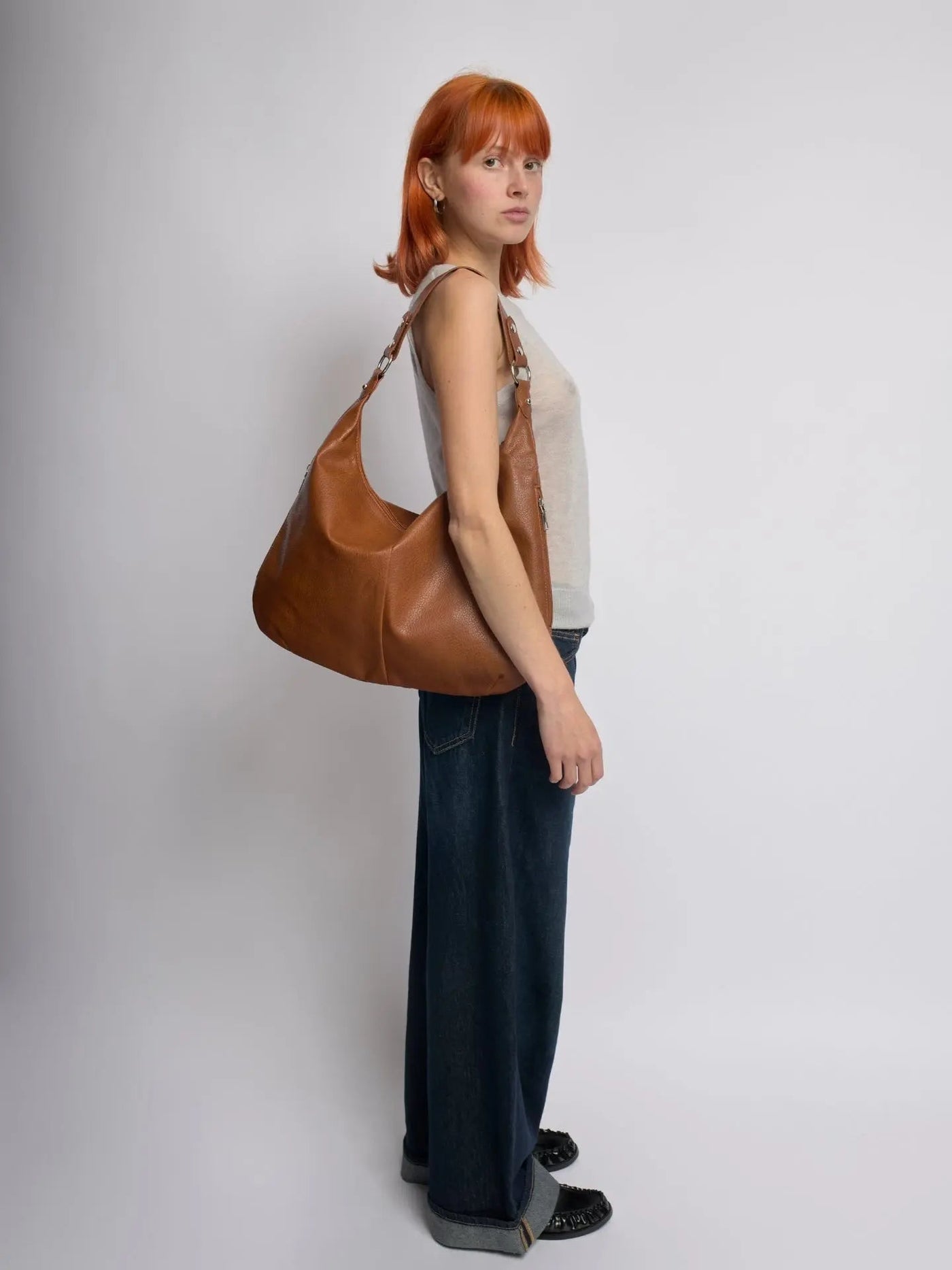Hobo Schultertasche – Zeitlose Premium Bag mit Metall-Details
