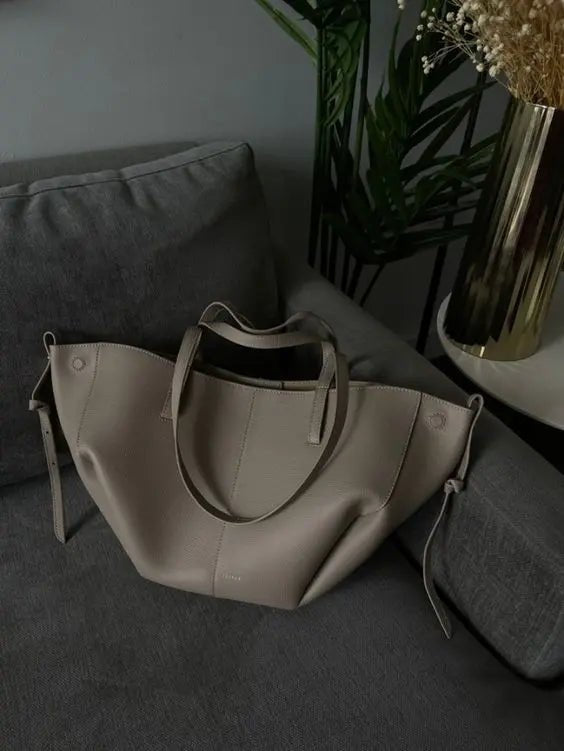 Damen Tote Bag Braun – Moderne Alltagstasche mit Knoten-Details | ommoda.de