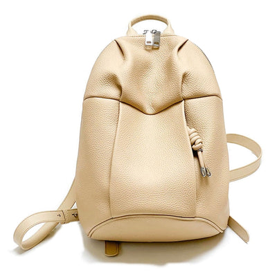 Minimalistischer Lederrucksack mit modernem Knoten-Detail